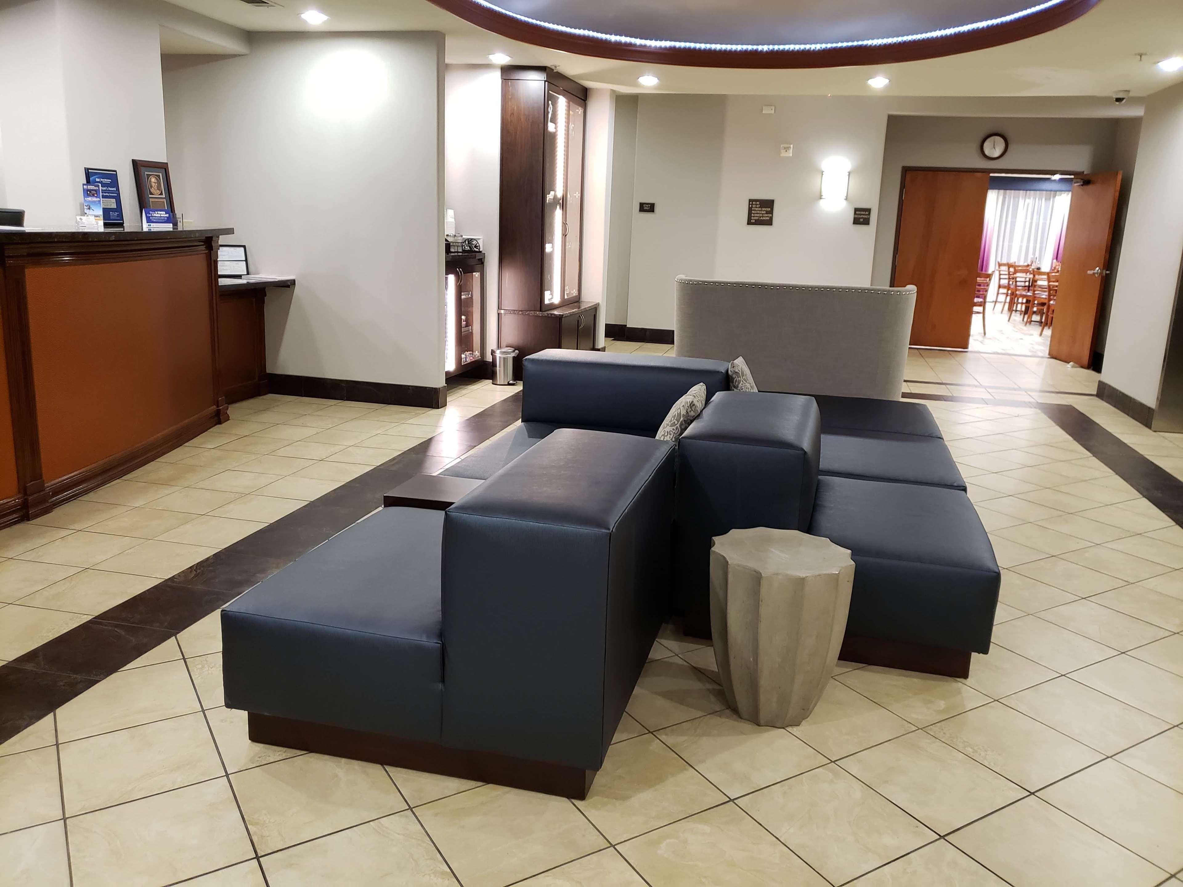 Best Western Plus San Antonio East Inn & Suites Exteriör bild